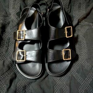 Old navy sandals size 11